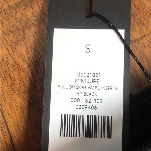 BNWT leather panel skirt - Picture 3 of 3